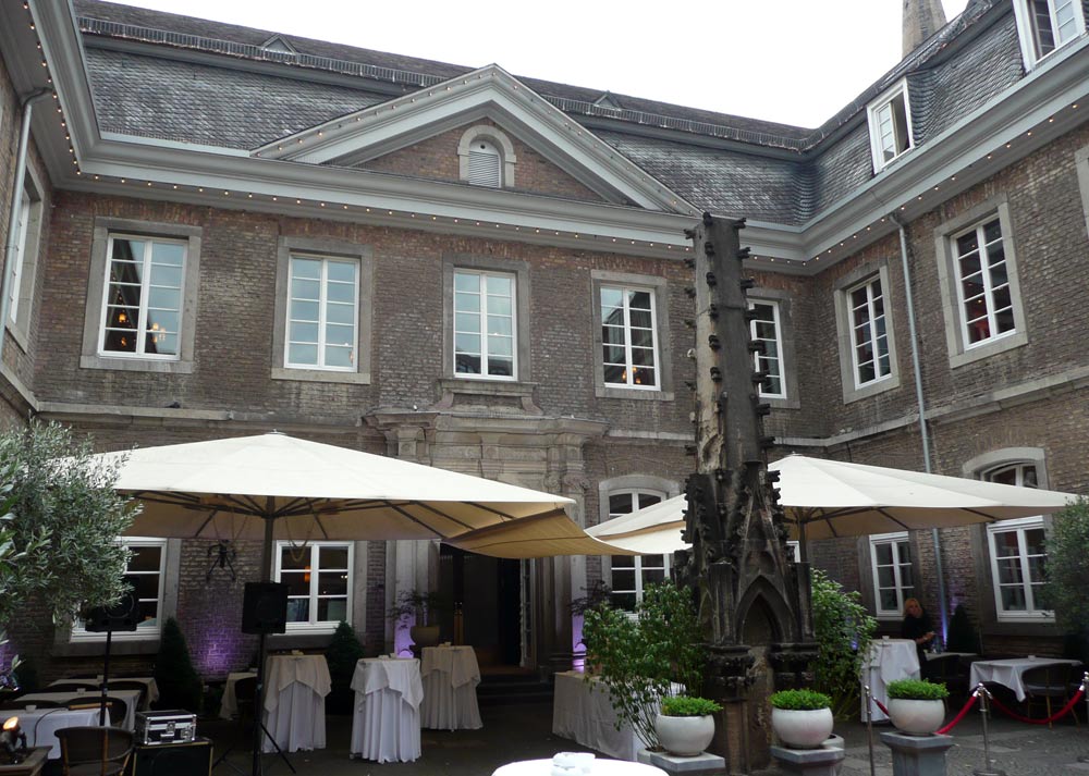 Innenhof der Wolkenburg Köln